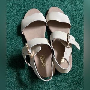 Munro Sandals - Brand New